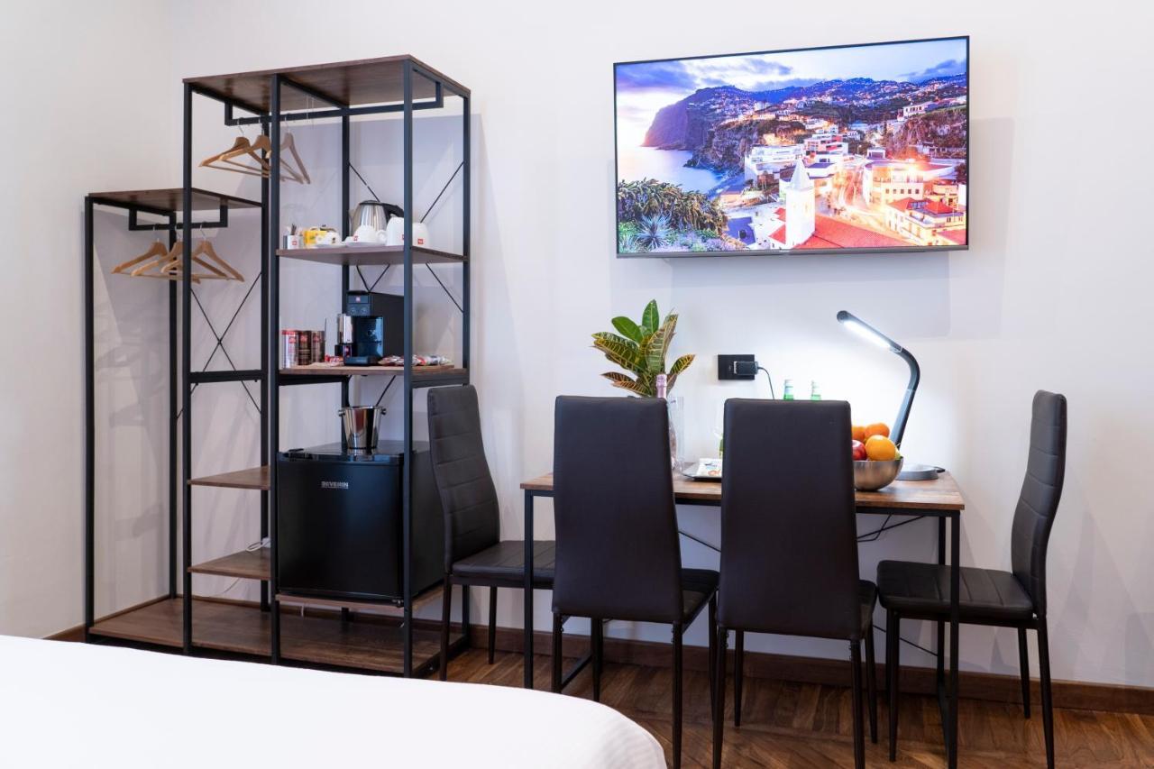 Varese Suites Екстериор снимка