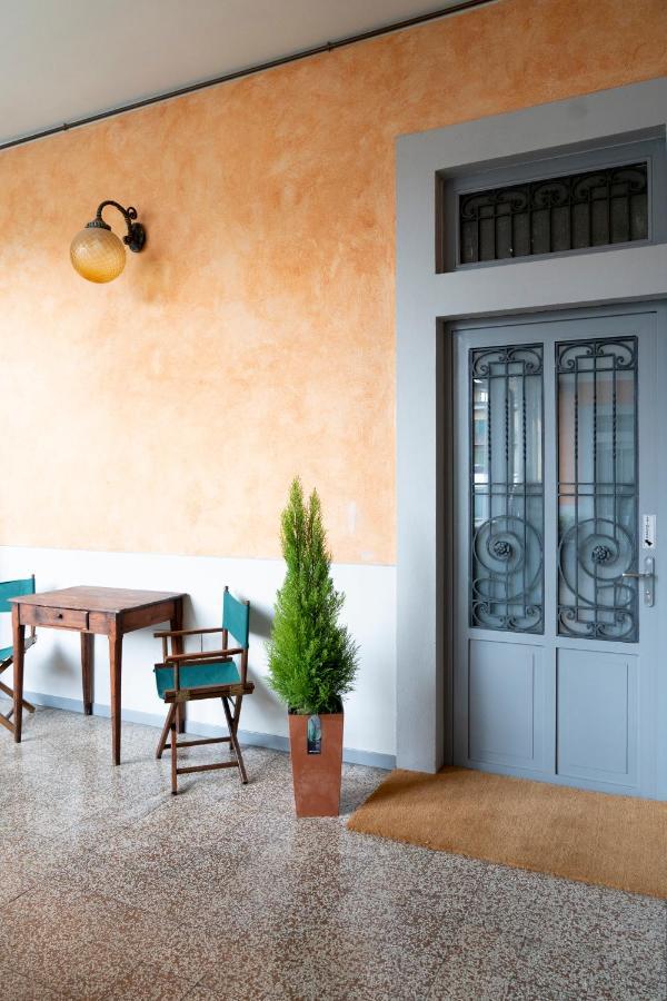 Varese Suites Екстериор снимка