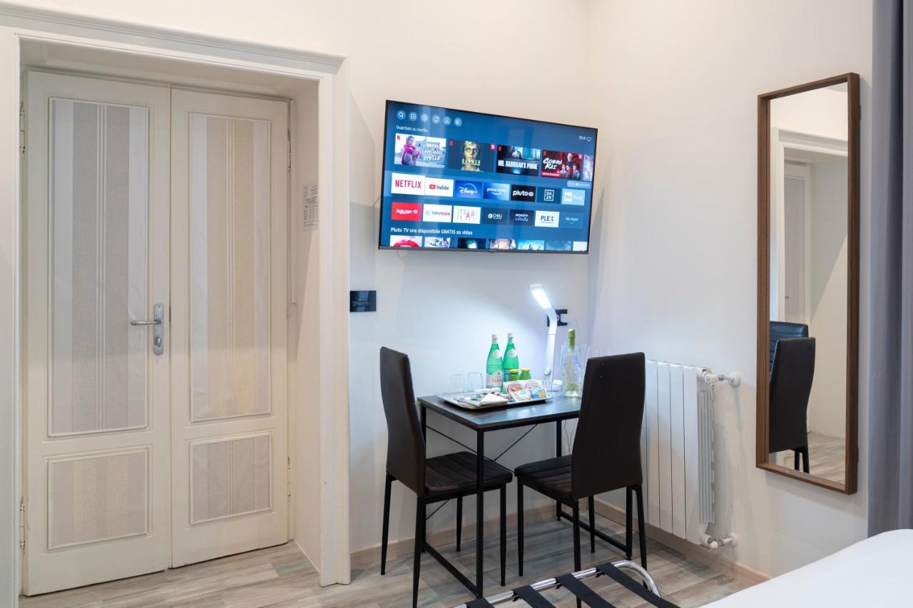 Varese Suites Екстериор снимка